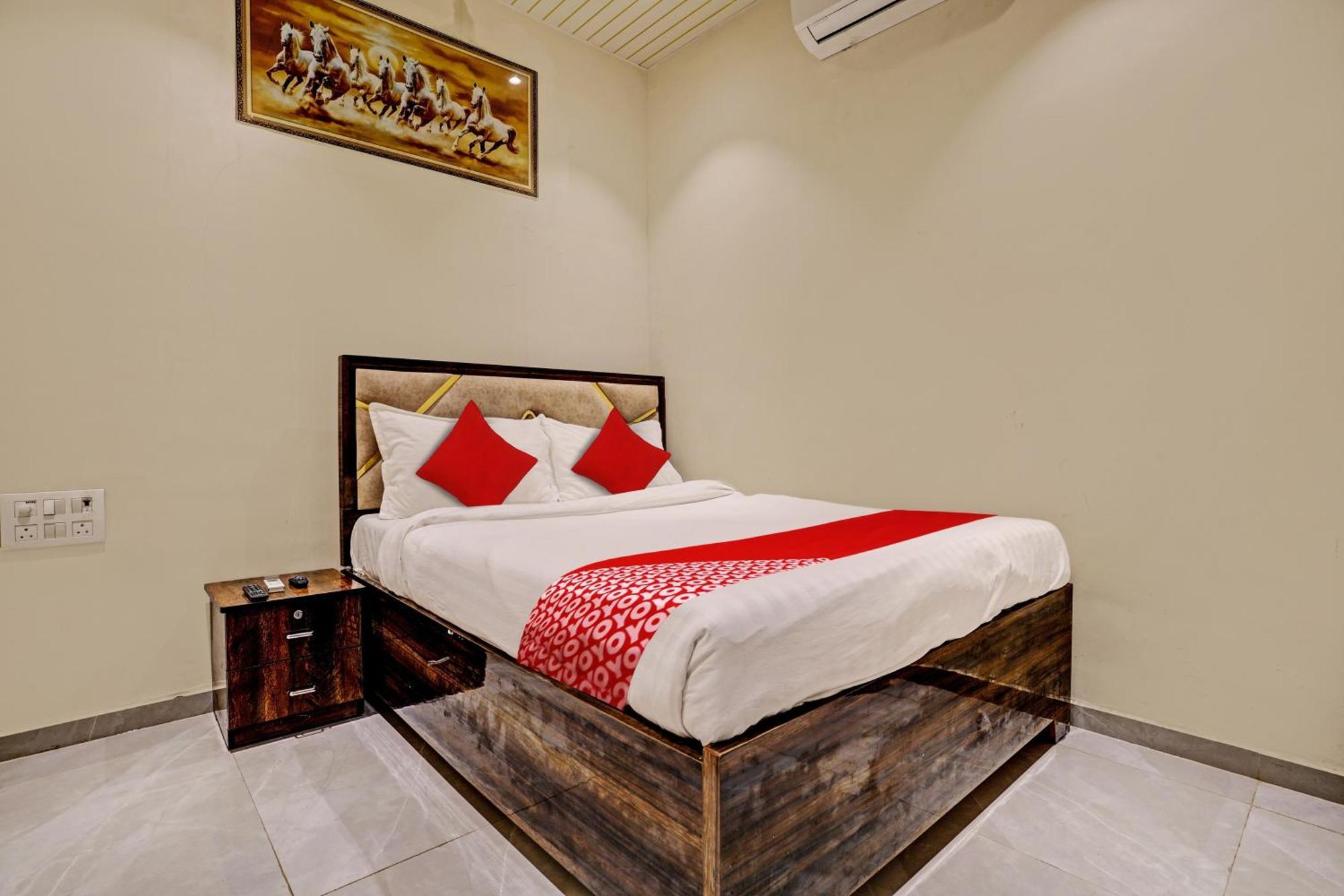 Hotel O Nk Grand, Mumbai